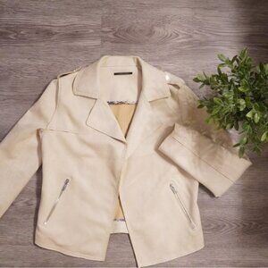 T Tahari Women’s Light Beige Faux Suede Jacket